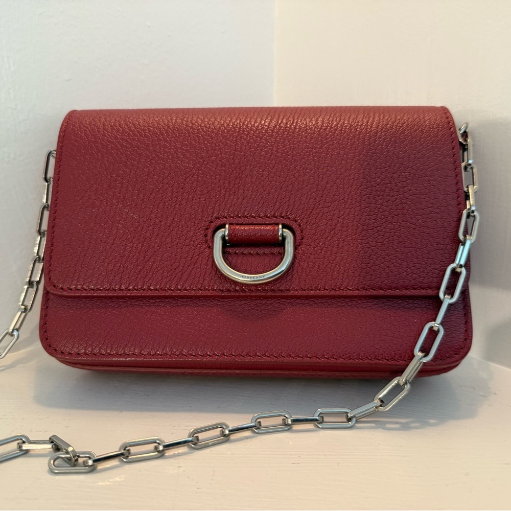 Burberry Hayes D-Ring Leather Crossbody Bag *AUTHENTIC* Retails  $990 Burgundy